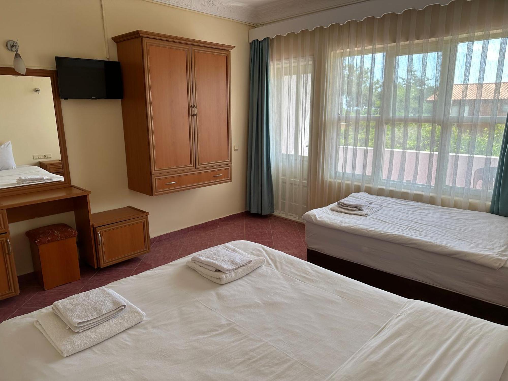 Palm Konak Hotel Cirali Bagian luar foto