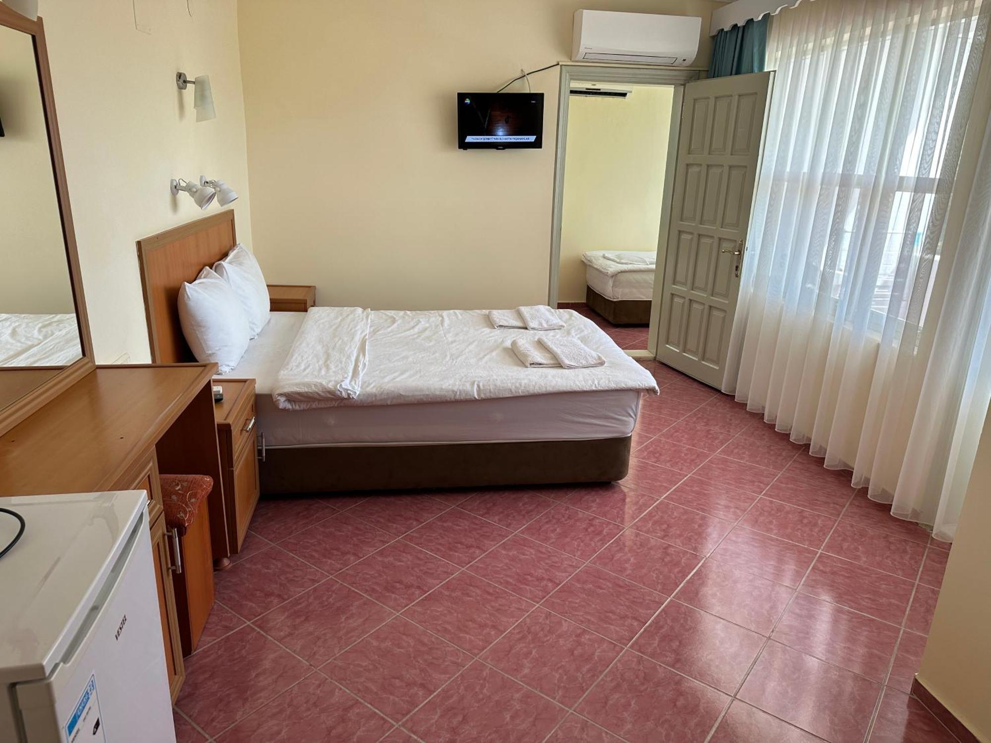 Palm Konak Hotel Cirali Bagian luar foto