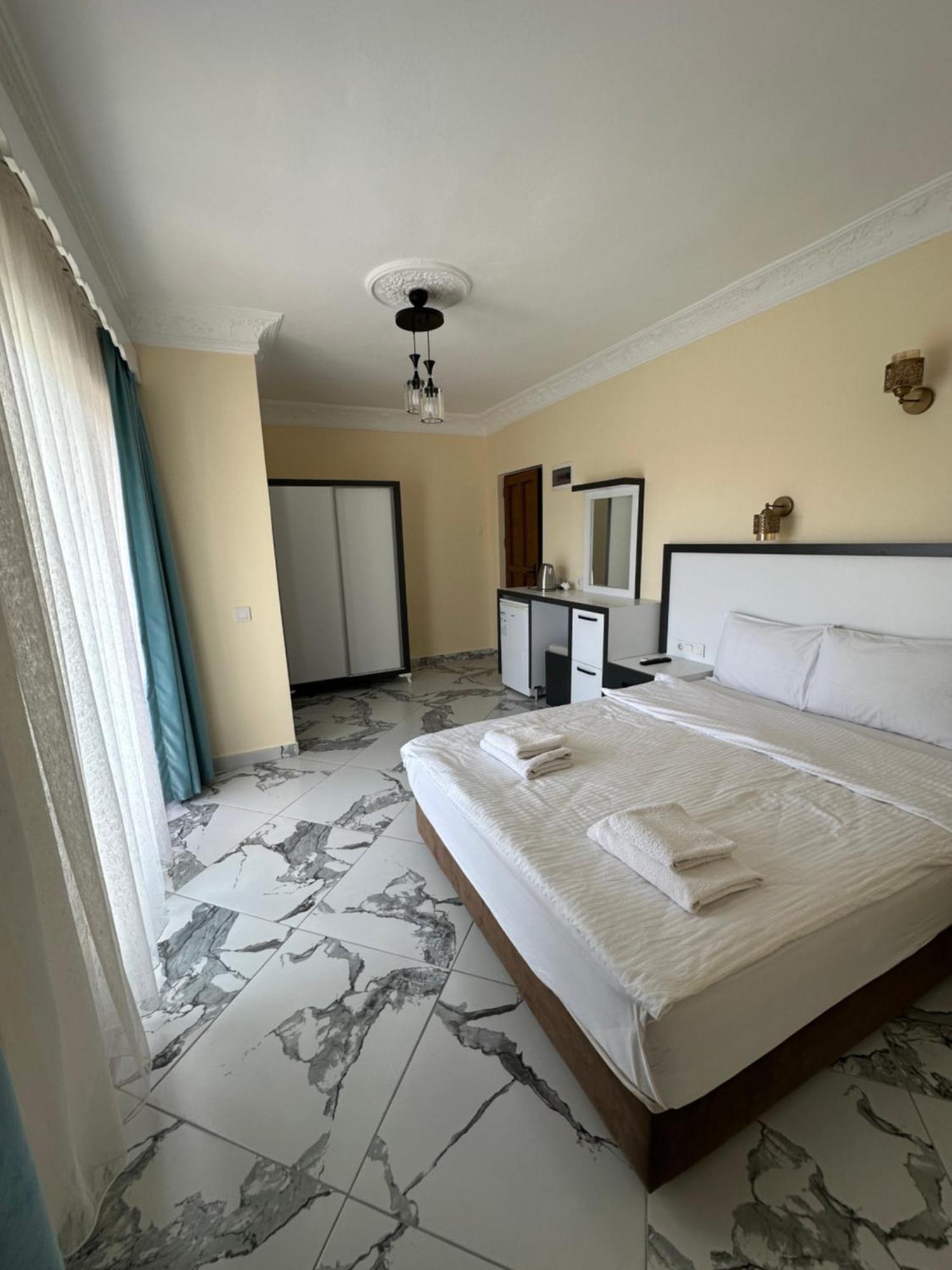 Palm Konak Hotel Cirali Bagian luar foto